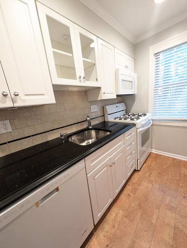 Building Photo - Rock Creek Village Condominium
