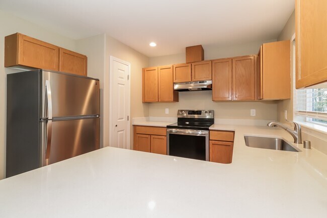 Building Photo - 8611 8th St SE