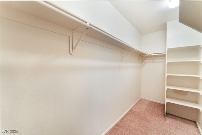 Building Photo - 906 Mandolin Way