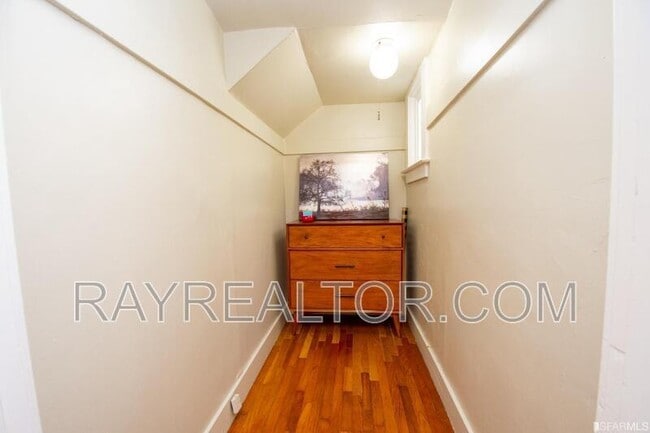 Building Photo - 1445 Lombard St