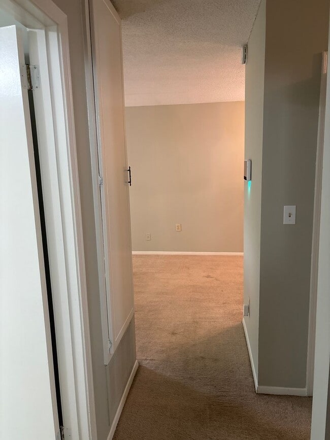 Building Photo - 5764 Worchester Ct
