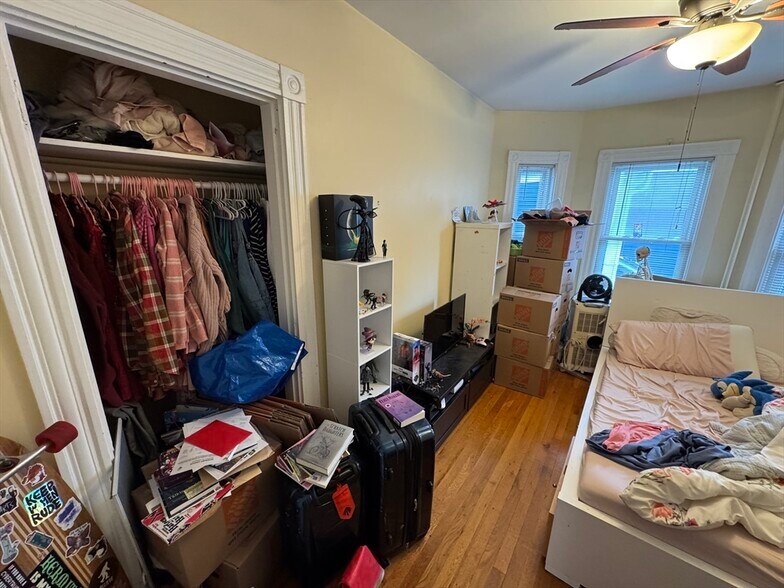 Building Photo - 44 Gorham St