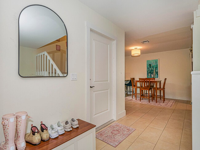 Building Photo - 1001 Royal Palm Blvd