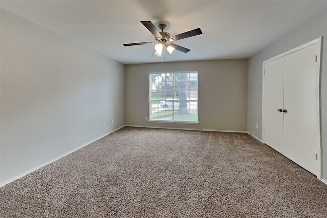 Building Photo - 16819 Kettle Creek Dr