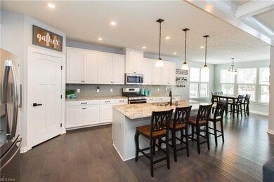 Building Photo - 2940 Fairview Dr