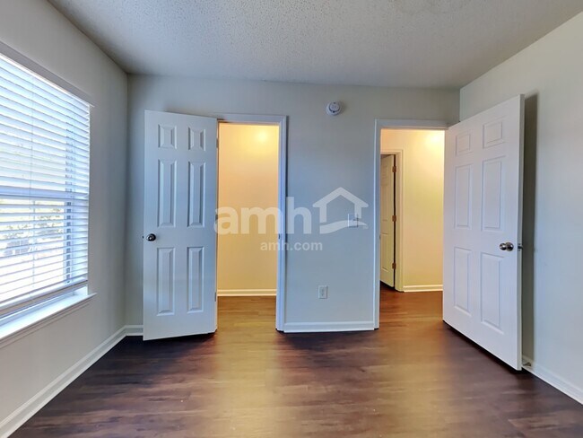 Building Photo - 223 Eagle Ridge Rd