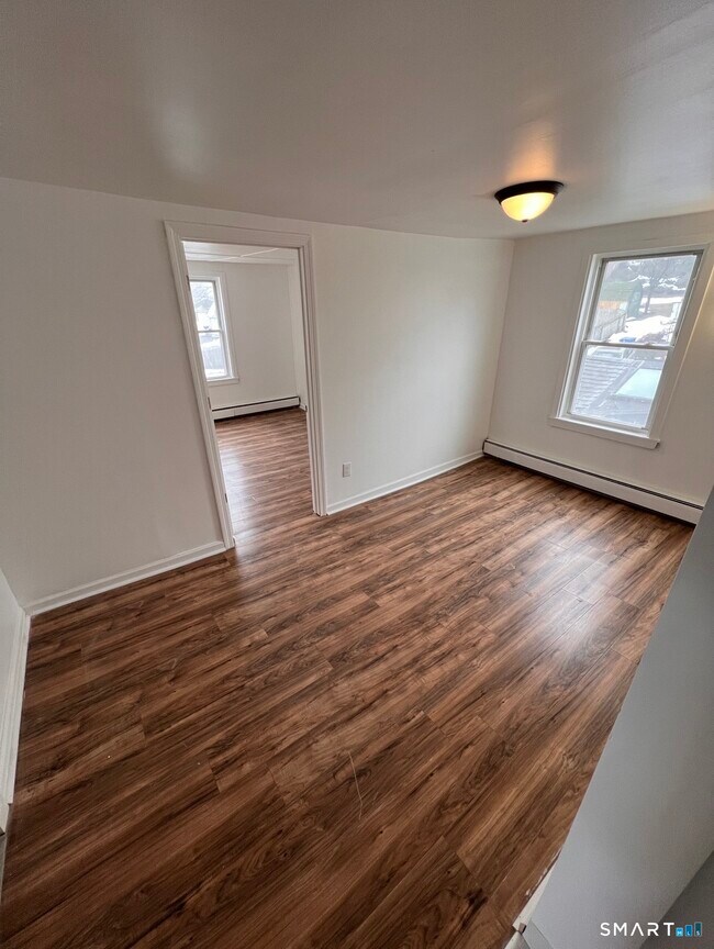 Building Photo - 97 Liberty St