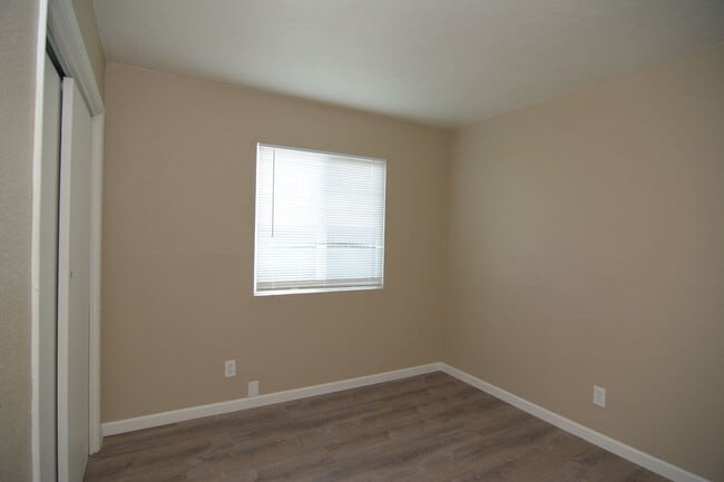 Building Photo - 3372 N Cardi Blvd