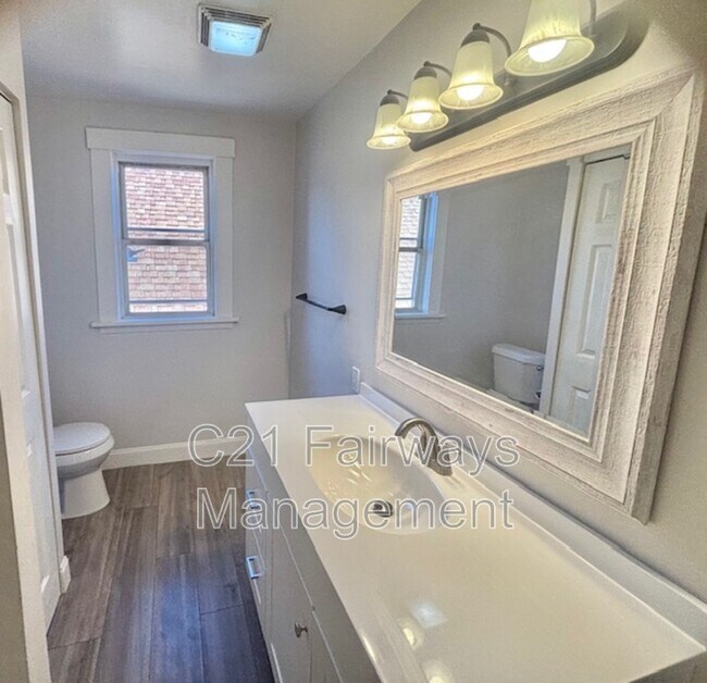 Building Photo - 2992 Ruthwood Ave