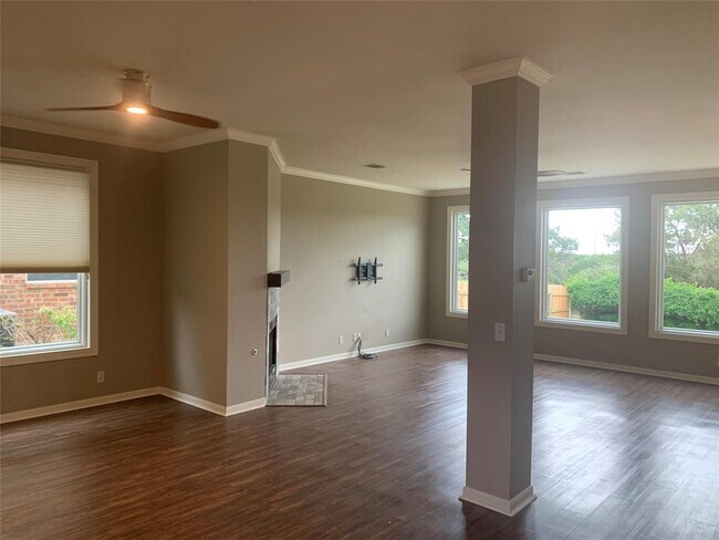 Building Photo - 2237 Shark Loop