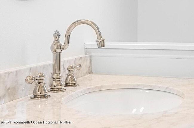 Building Photo - 495 Branch Ave