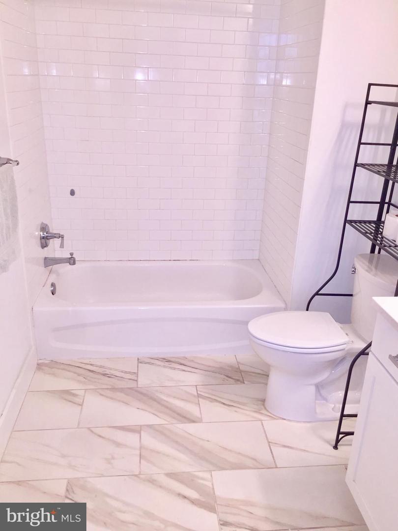 Bathroom - 1412 Chapin St NW