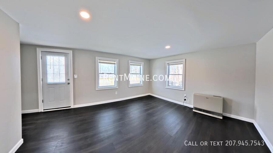 Building Photo - 6 Cram St