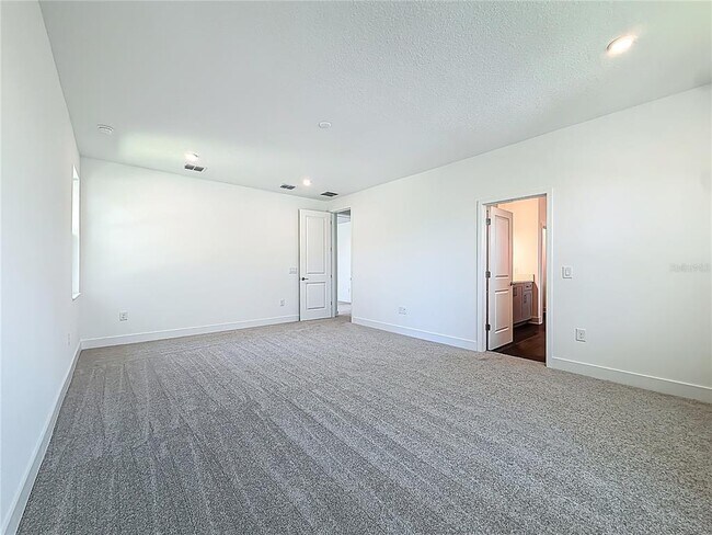 Building Photo - 4732 W Wallcraft Ave
