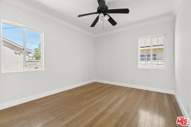 Building Photo - 10823 Cantara St