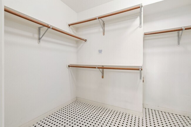 Building Photo - 59 N Avonlea Cir