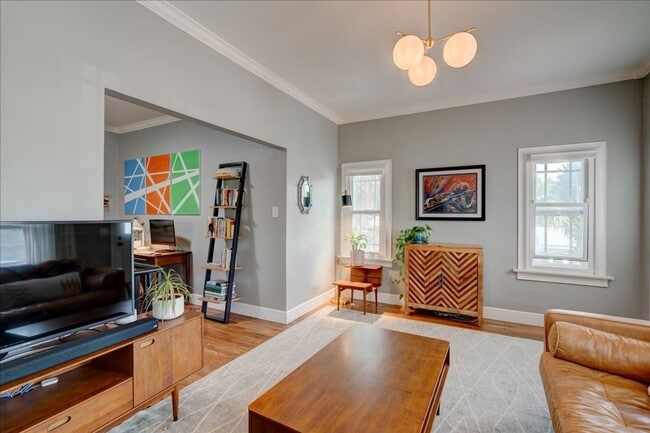 Building Photo - Classic Craftsman with Modern Amenities 2-Bedroom, 2-Bath Rental Home in the Heart of Golden Hill...