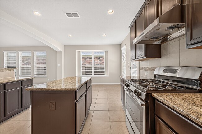 Building Photo - 10031 Esslemont Ct
