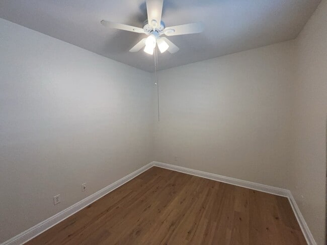 Building Photo - 6043 Eganridge Ct