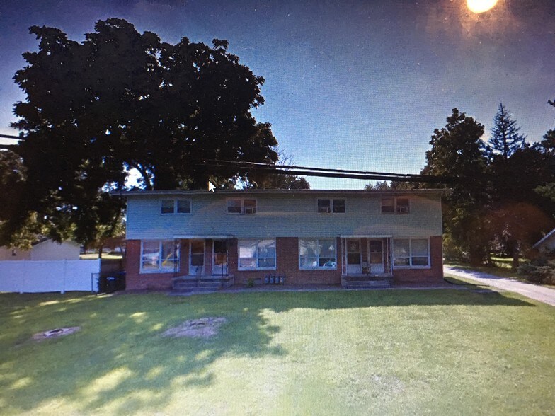 front of house - 325 N Nichols St