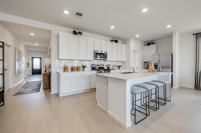 Building Photo - 26518 Foxtail Fern Dr