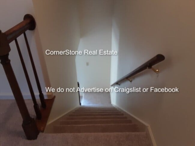 Building Photo - 2579 Gotts Ln