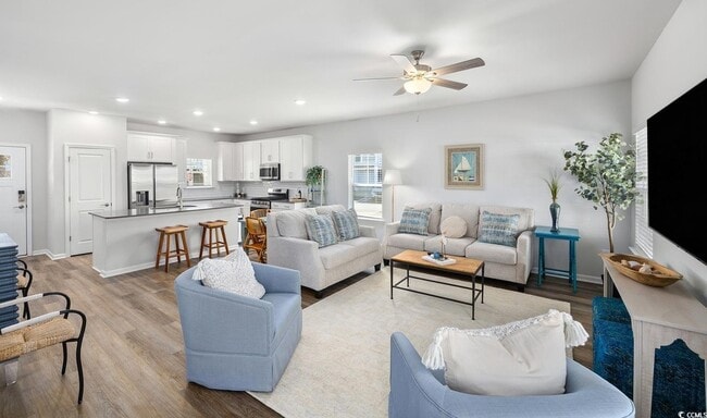 Building Photo - 283 Ferretti St