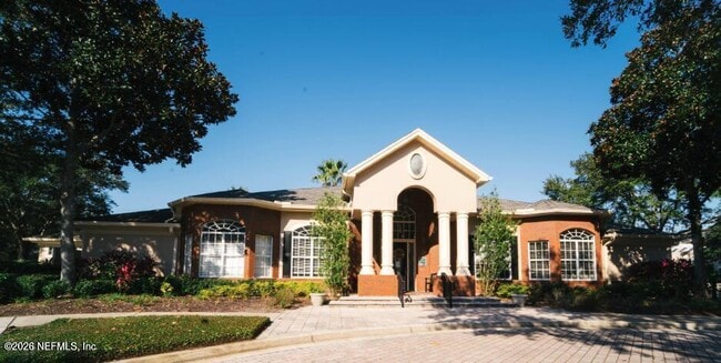 Building Photo - 13810 Sutton Park Dr N