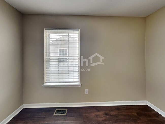 Building Photo - 6010 Woodmill Dr