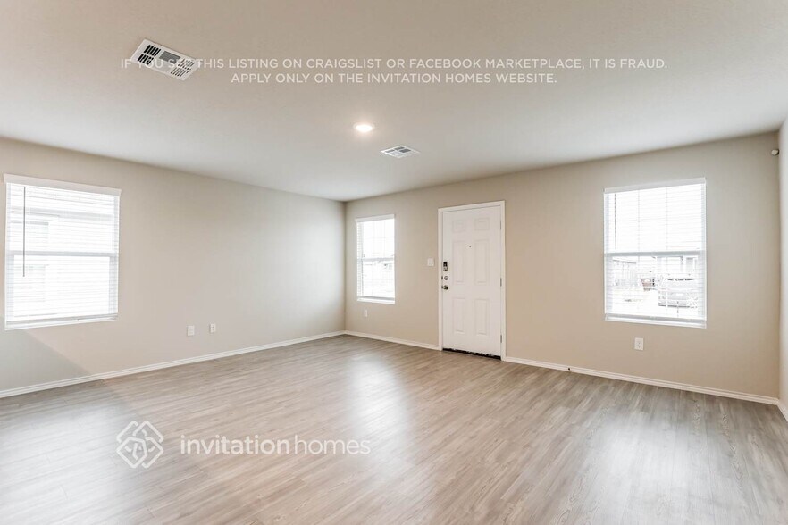 Building Photo - 4219 Southton Lk