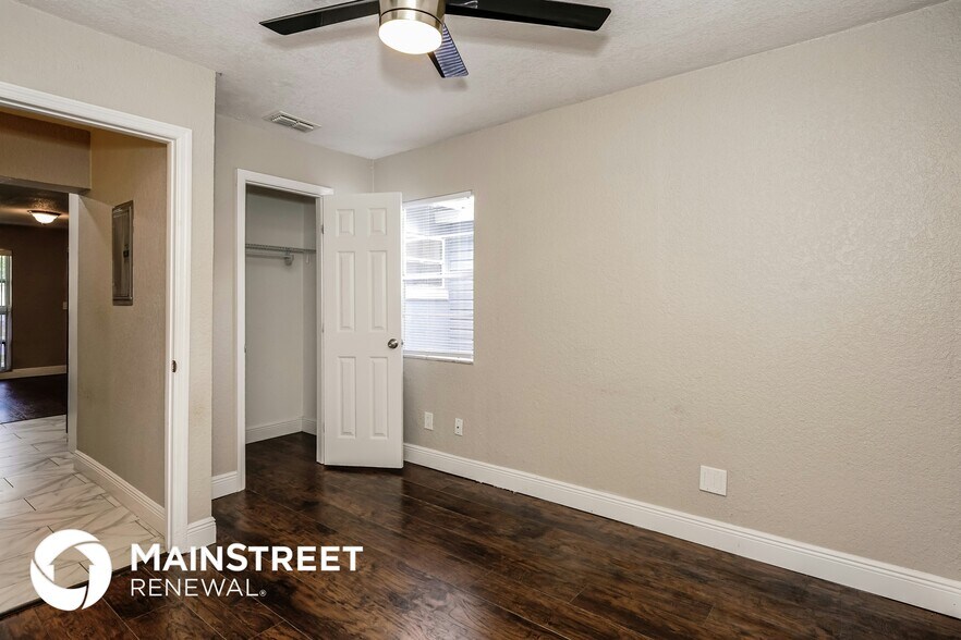 Building Photo - 1475 Daroca Dr