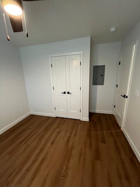 Building Photo - 2029 W Corvina Ave