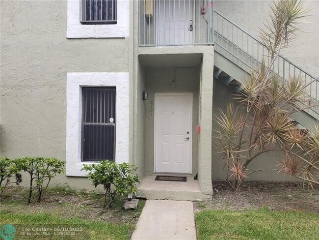 Building Photo - 8761 NW 39th St