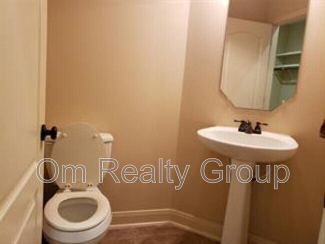 Building Photo - 5402 Valley Country Ln