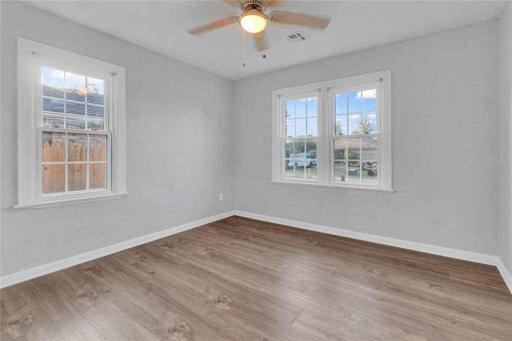 Building Photo - 503 W Martin St