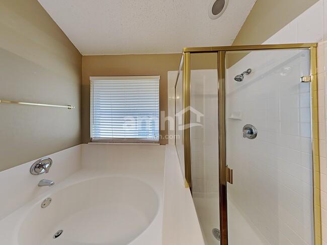 Building Photo - 7914 Clear Fork Trail