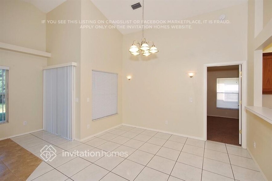 Building Photo - 914 River Cove Ave