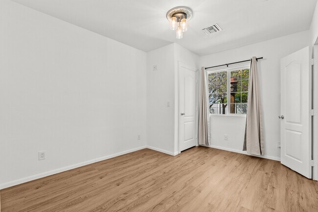 Building Photo - 4576 Adam Rd