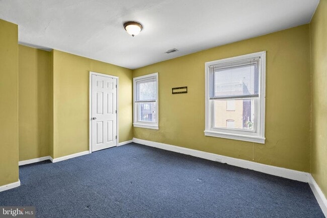 Building Photo - 1405 N 7th St