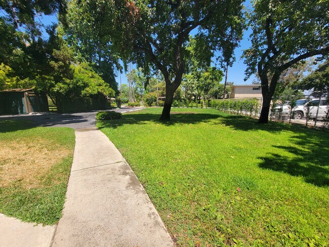 Building Photo - 13530 Leadwell St