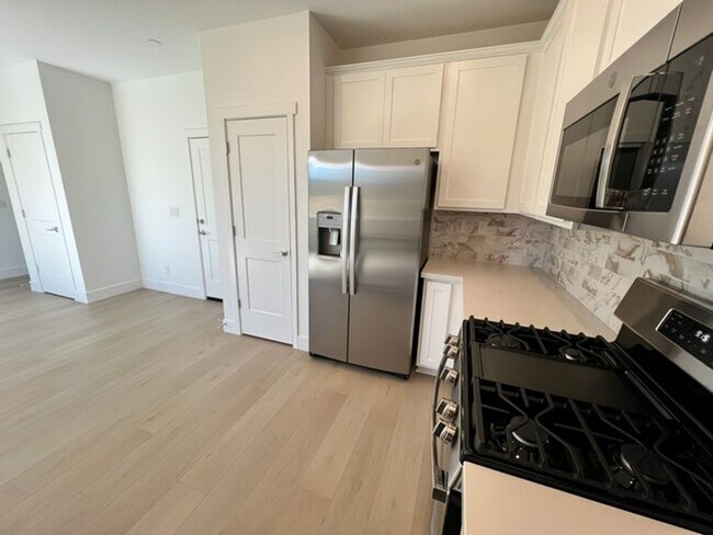 Building Photo - Brand New Three Bedroom Home in S. Reno