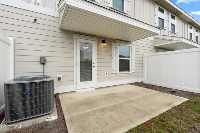 Building Photo - 1619 Caleigh Ct