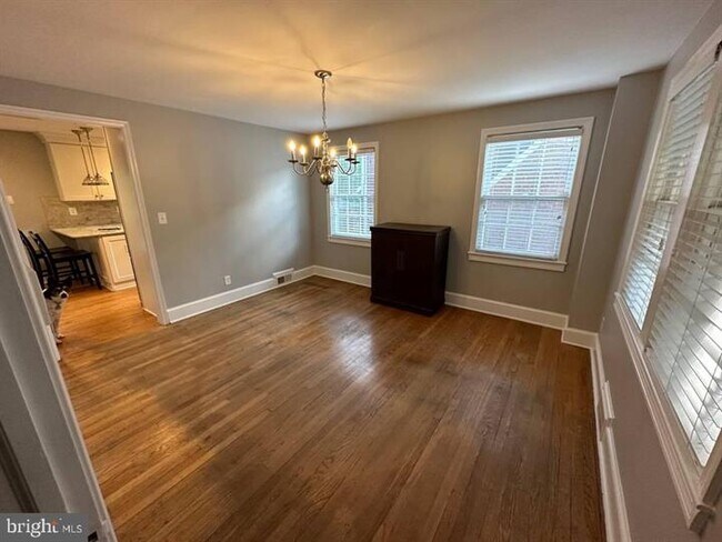 Dining Room - 4822 16th St N