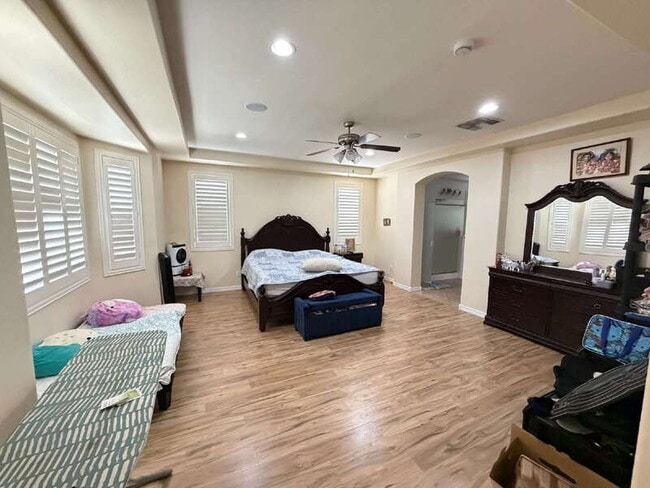 Building Photo - 2595 E Ebony Dr