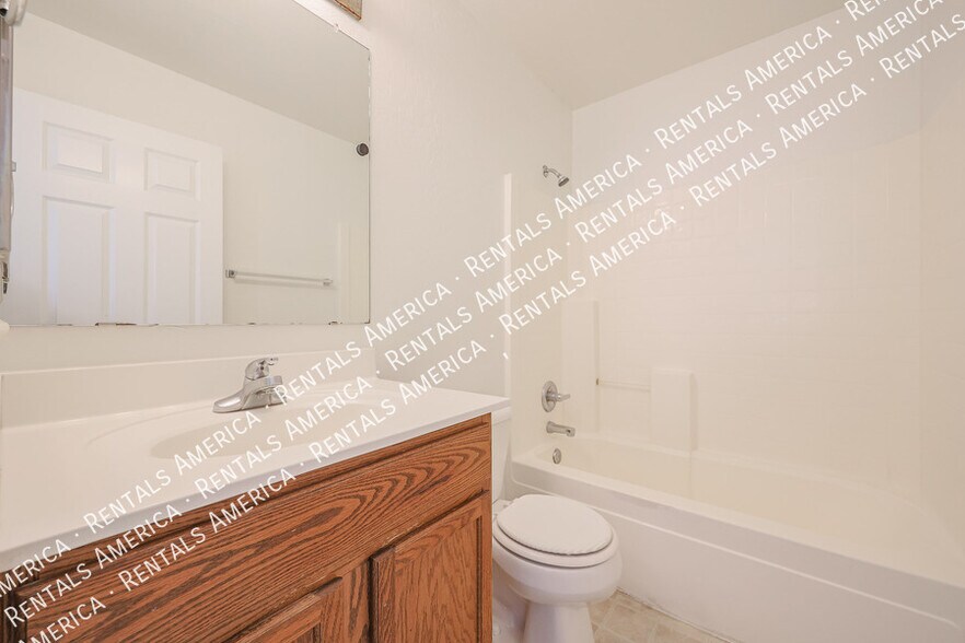 Building Photo - 2763 N 106th Ln