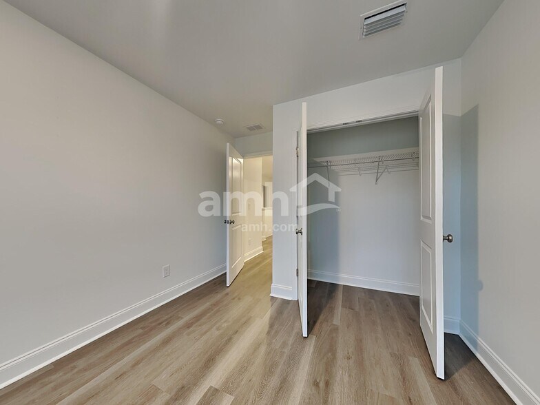 Building Photo - 168 Portside Pk Dr