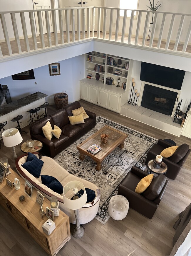 Building Photo - 9705 Pebble Beach Dr NE