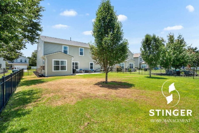Building Photo - 44 Saluda Way