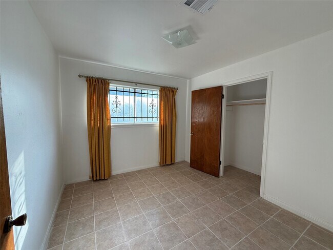 Building Photo - 7325 Ley Rd