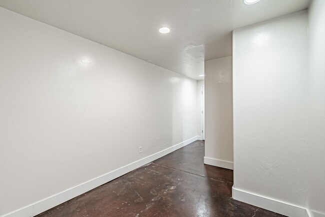 Building Photo - Affordable 4BD, 2BA East Denver Home